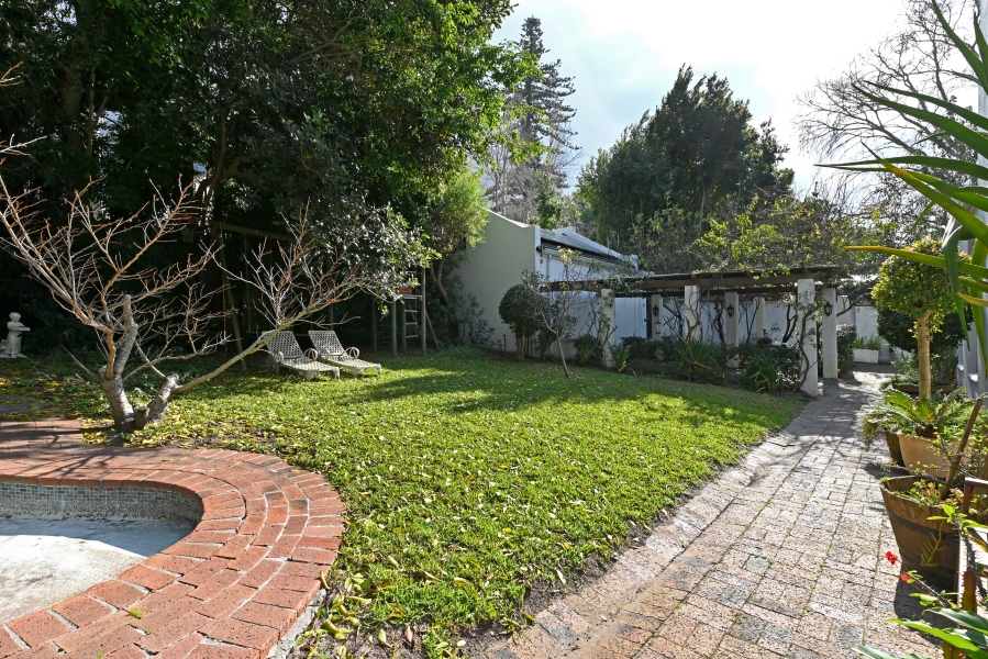 2 Bedroom Property for Sale in Newlands Western Cape